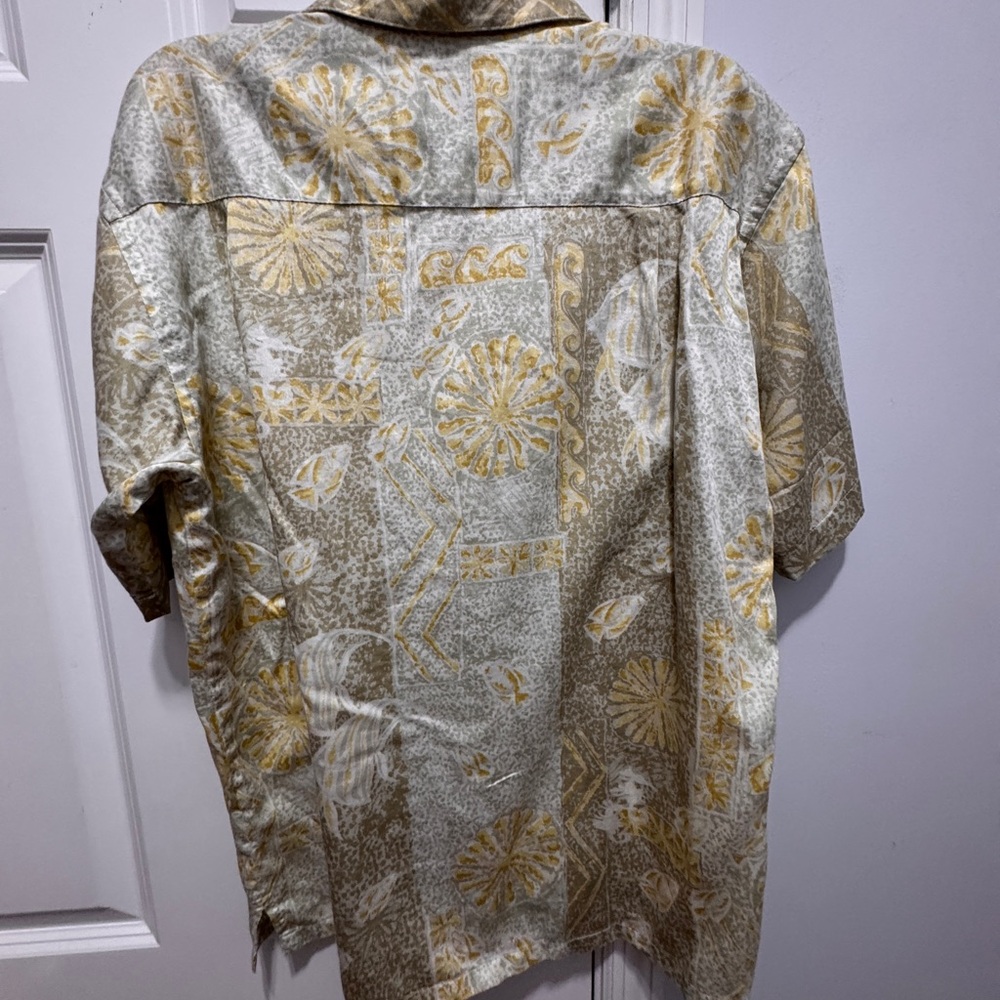 Patagonia pataloha Men's Casual Button Down Shirt - Green and Yellow medium - Picture 3 of 5